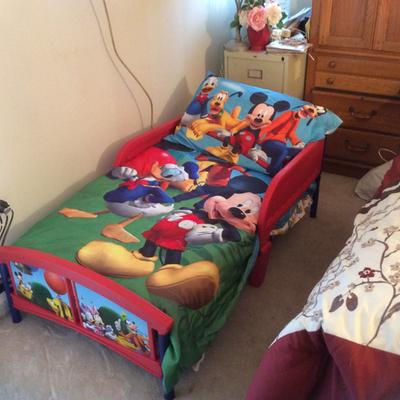 Mickey Mouse Plastic Toddler Bed - Walmart.com